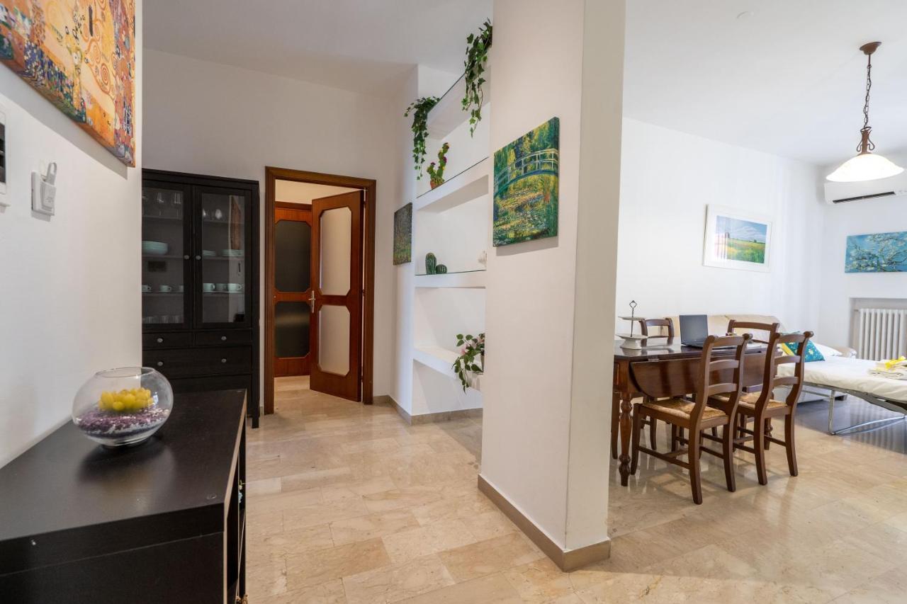 Universita & Stazione Airy Apartment With Parking Бари Экстерьер фото